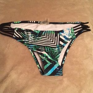 Plant and geometric bikini bottom